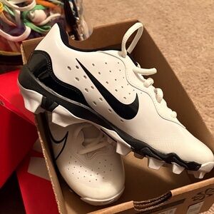 Nike Black and White alpha huarache 4 kystn